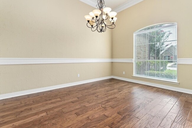 Building Photo - 3525 Windrose Dr