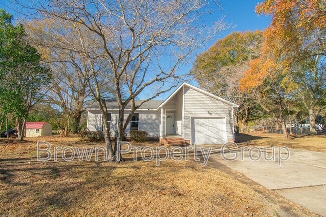 Building Photo - 3196 Petunia Ave