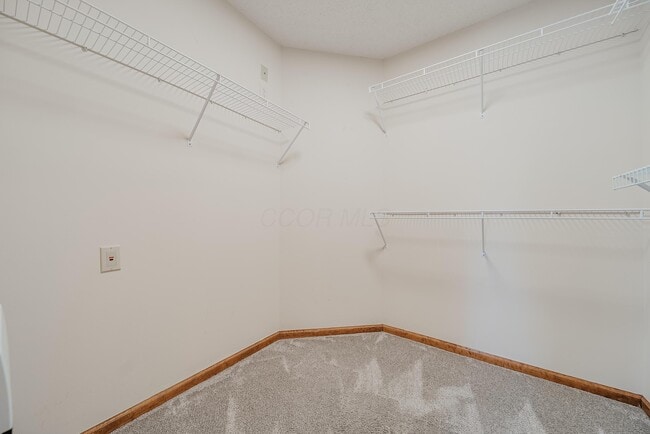 Building Photo - 2598 Hoover Crossing Way