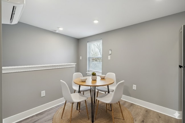 Building Photo - 1223 W Somerset St