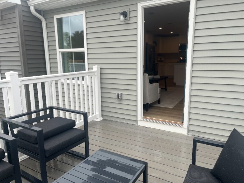 Building Photo - 509 Porter Cir