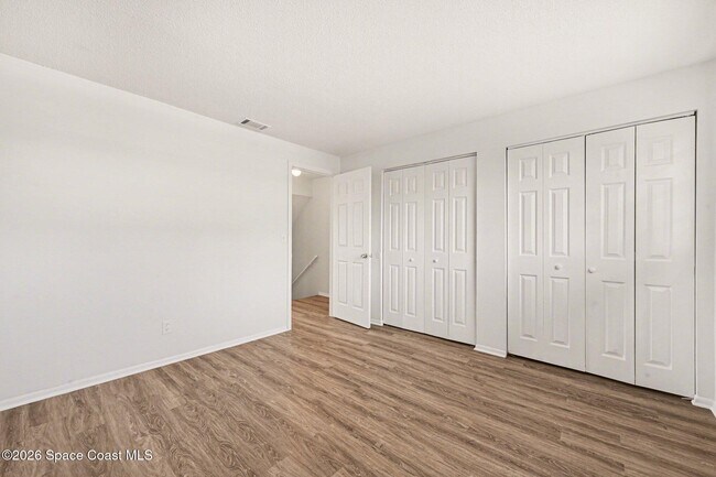 Building Photo - 1734 Avocado Ave