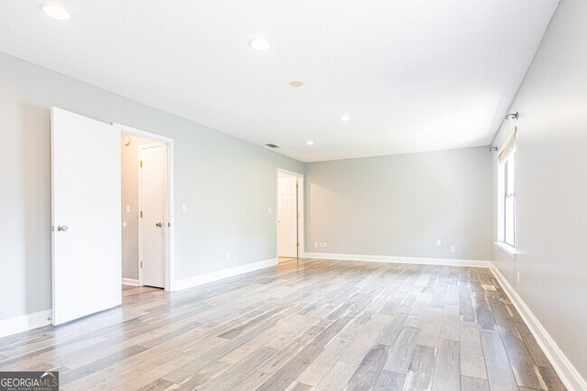 Building Photo - 11030 Indian Village Dr