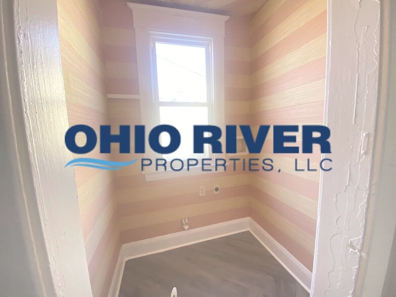 Building Photo - 1017 S Zane Hwy