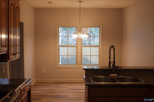 Building Photo - 111 Ervington Pl
