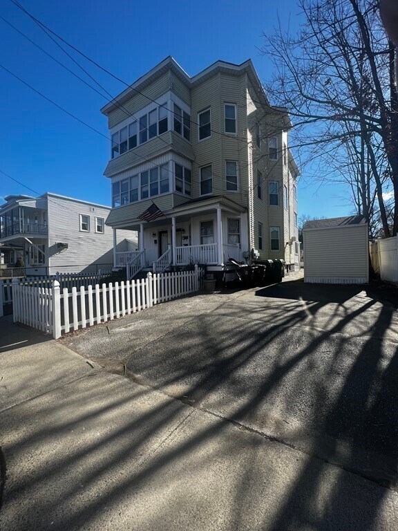 362 E Main St 362 E Main St Chicopee MA 01020 Apartment Finder