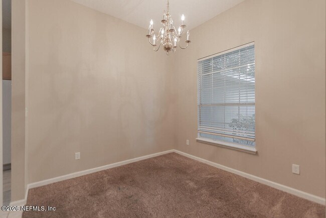 Building Photo - 684 Sid Dr