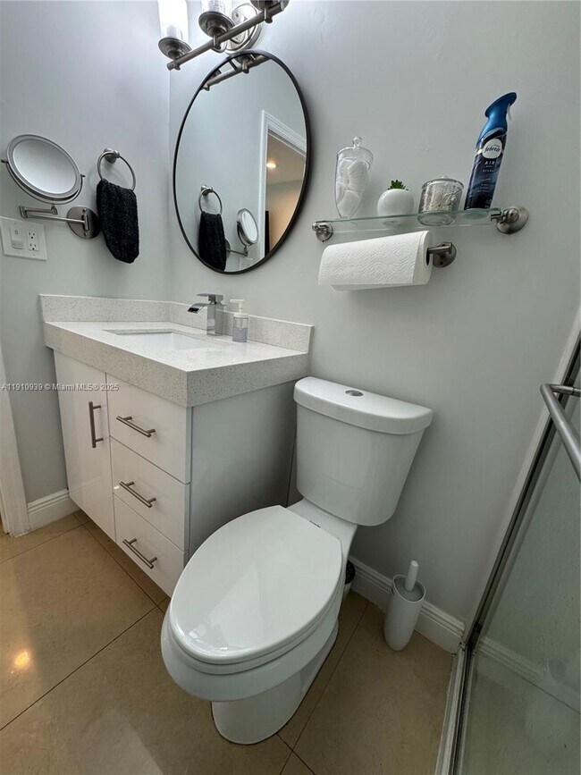 Building Photo - 14036 SW 90th Ave