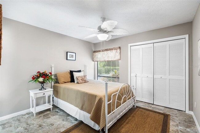 Building Photo - 11520 Galleria Dr