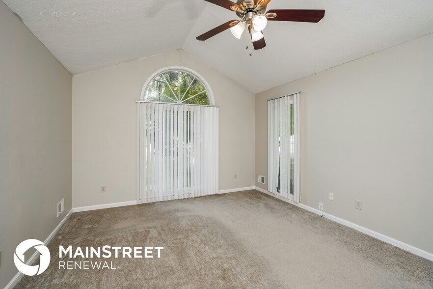 Building Photo - 10710 Hickory Cove Ct