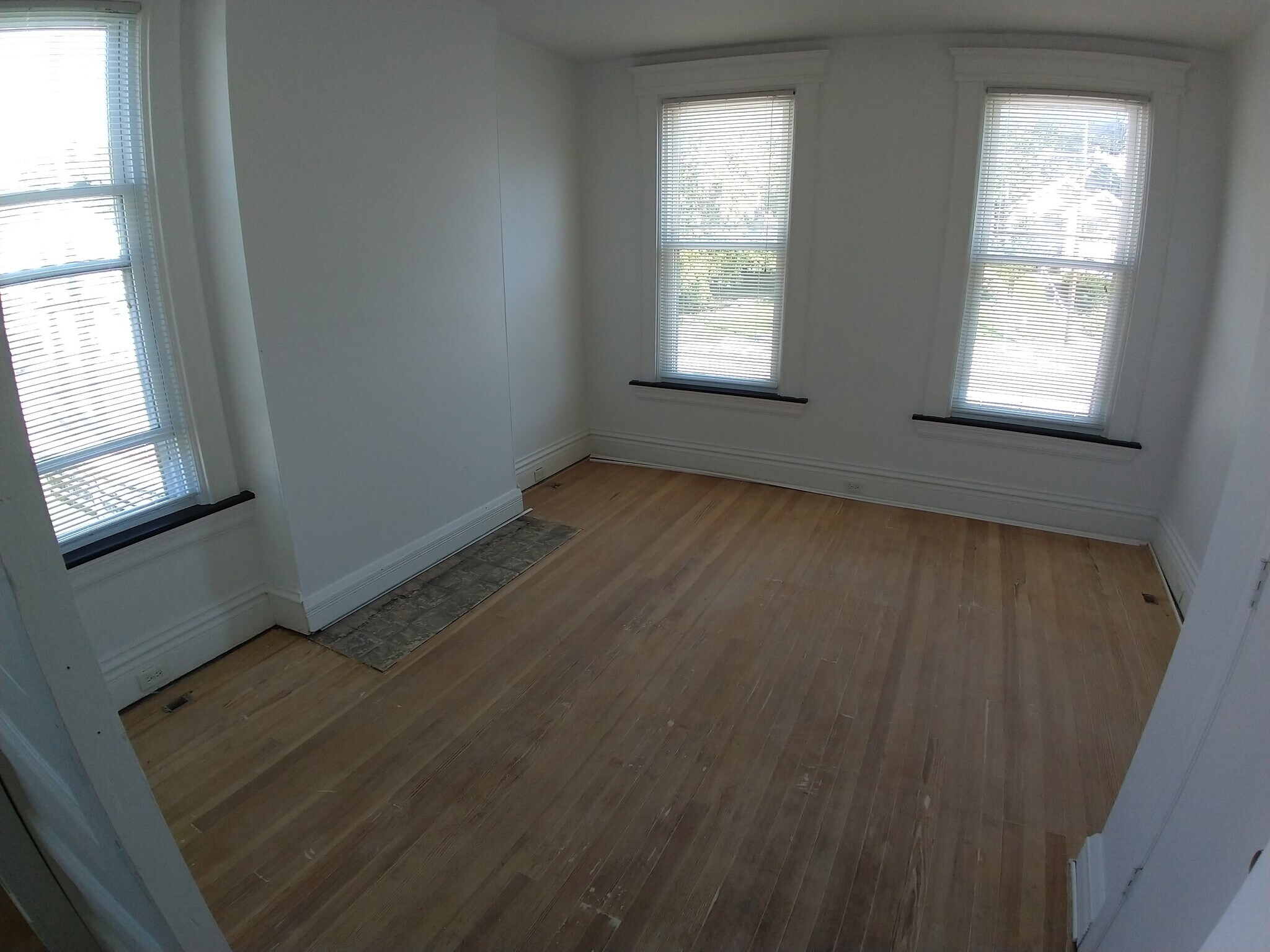Building Photo - 4401 Virginia Ave