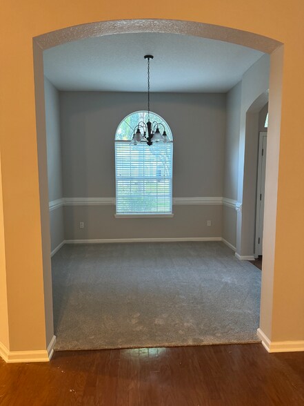 Building Photo - 6479 Silver Glen Dr