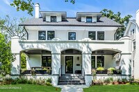 Building Photo - 703 7th Ave