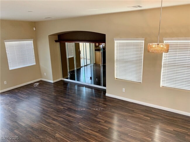 Building Photo - 1105 Luna Eclipse Ln