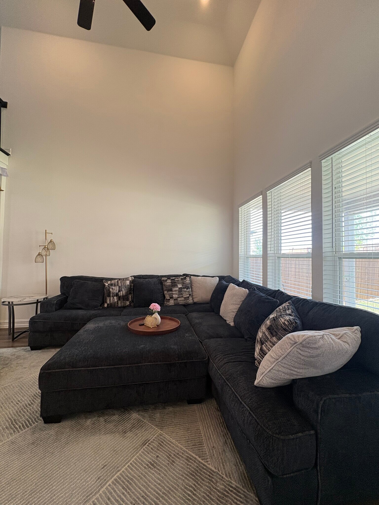 Building Photo - 3624 Cadogan St