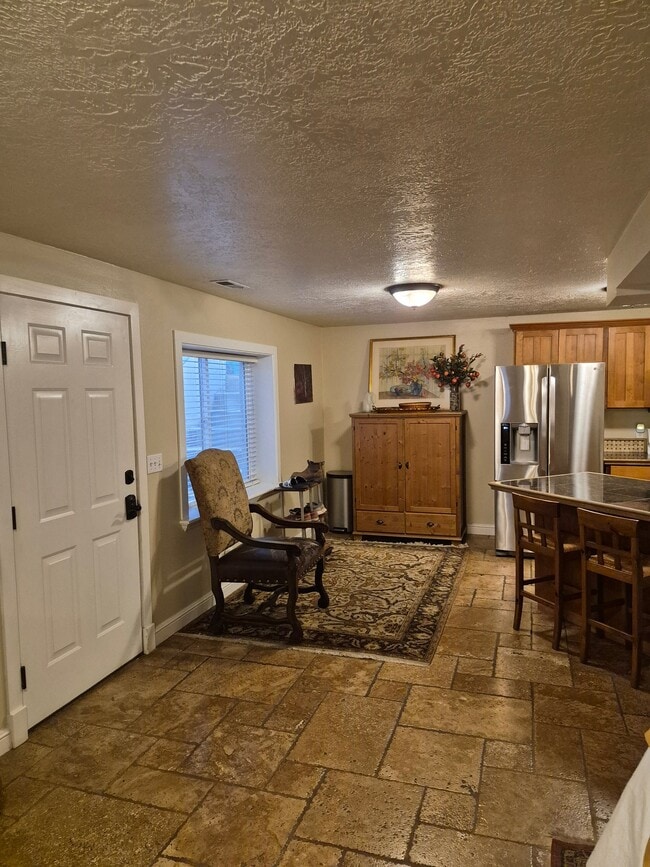 Building Photo - 420 W 1840 S