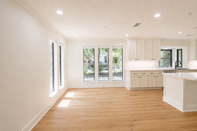 Building Photo - 15 Mallard Glen Pl