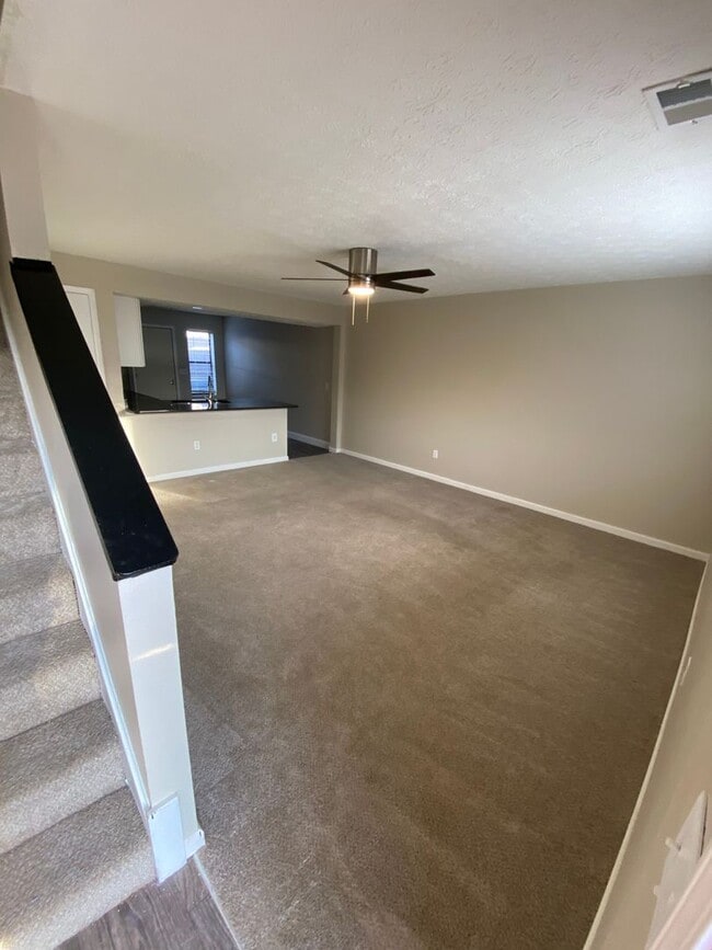 Building Photo - 3243 Summerhill Ln