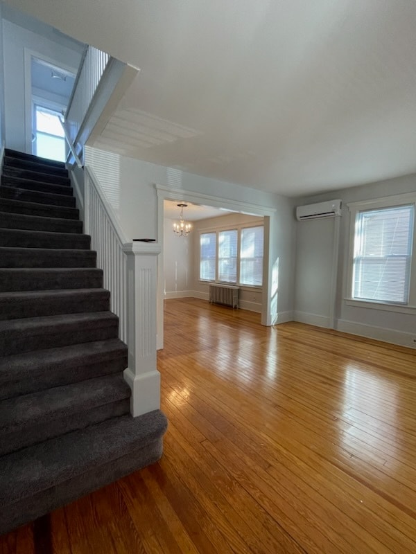 foyer entrance - 348 N Pennsylvania Ave
