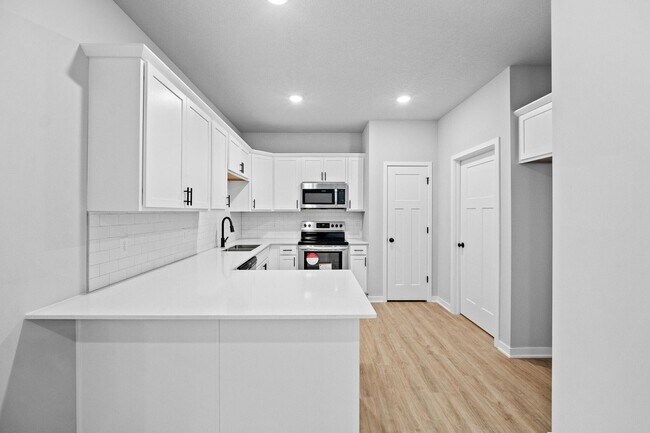 Building Photo - Brand New Townhome - Incredible Space
