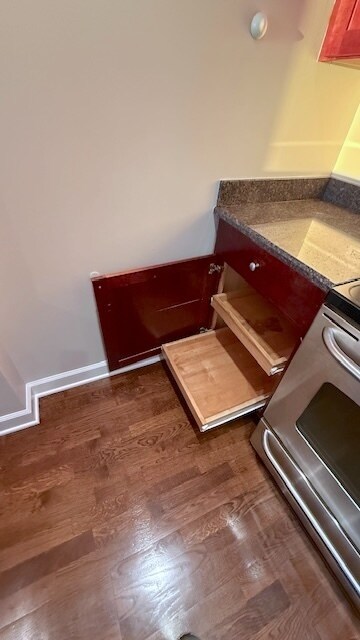 Building Photo - 1235 S Prairie Ave