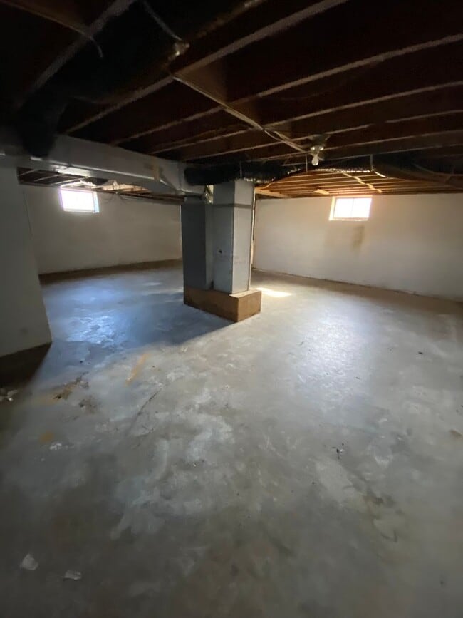 Building Photo - 4 bedroom 2 bath single family home - Afton, Tn