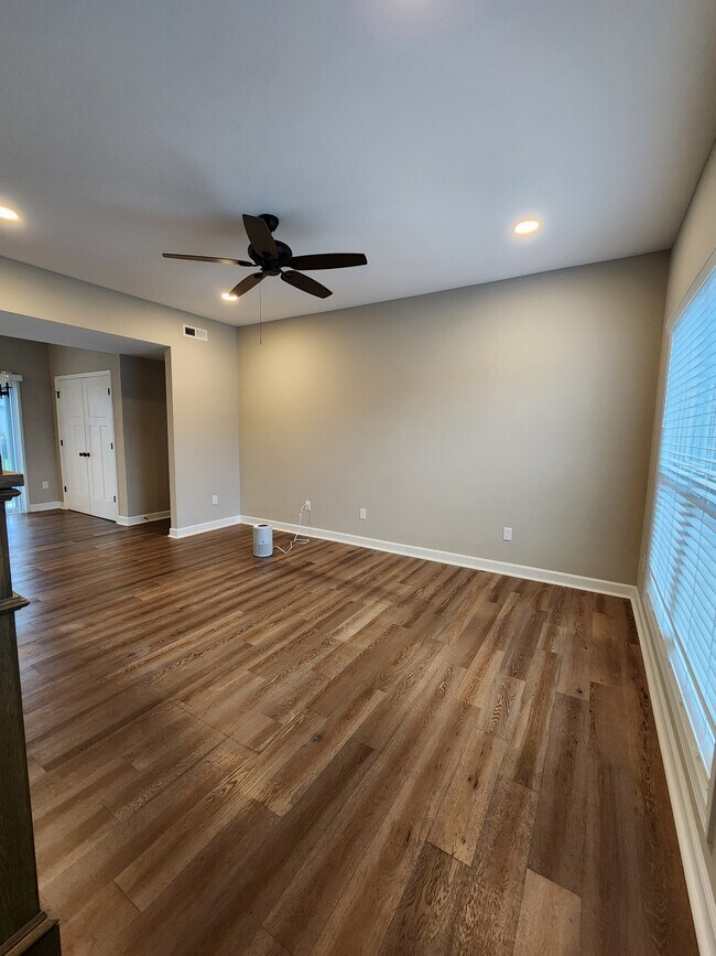 Building Photo - 1405 Brk Hl Dr