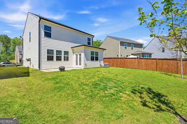 Building Photo - 59 Silver Birch Pass