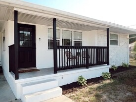 Building Photo - 2706 Proctor Rd