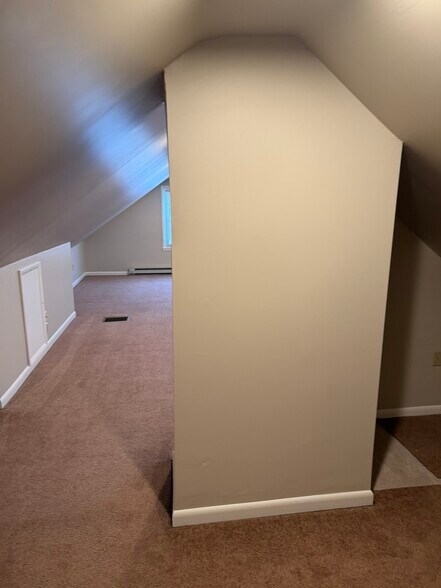 Building Photo - 271 Lelia St