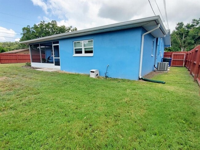 Building Photo - 507 Vine Ave