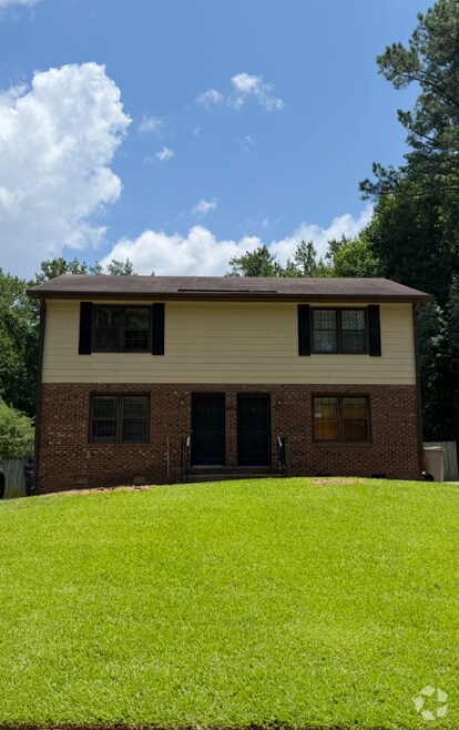 Building Photo - 1405 Harth Dr