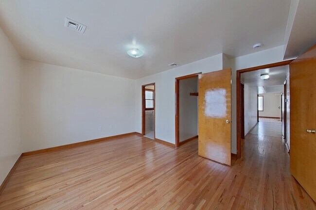 Building Photo - 55 Ferguson St