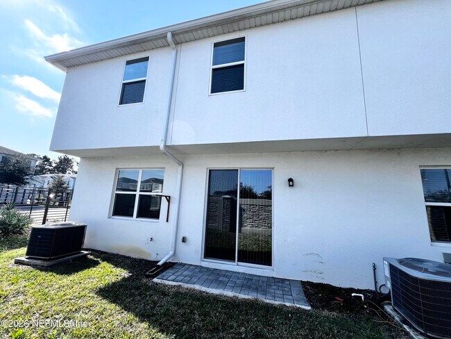 Building Photo - 1421 Captiva Cv