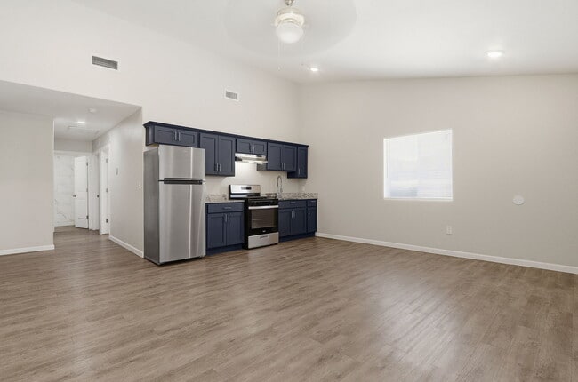 Building Photo - 8761 Lawson -