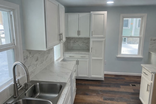 Building Photo - 59 West Ave