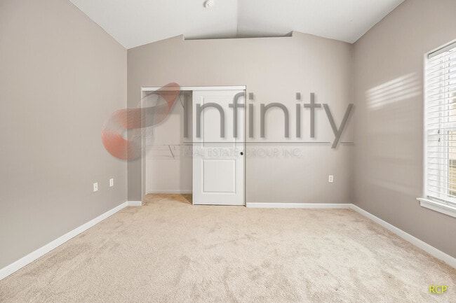 Building Photo - 22844 SW Forest Creek Dr