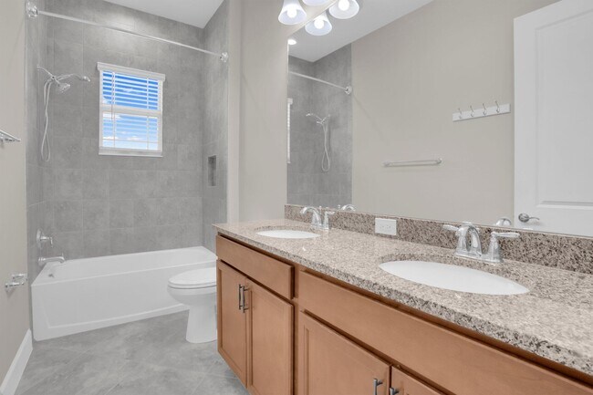 Building Photo - 15866 Orchard Dr