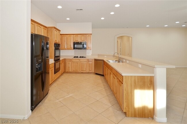 Building Photo - 5707 Golden Leaf Ave