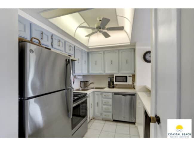 Primary Photo - Great location! Close to everything!