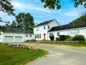 Building Photo - 492 Mooney Hill Rd