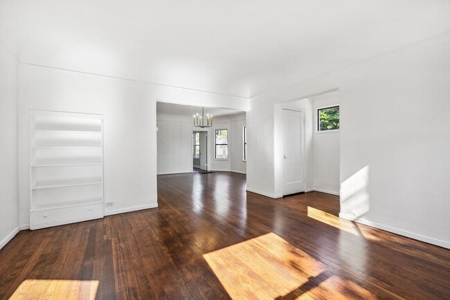 Building Photo - 1033 Central Ave