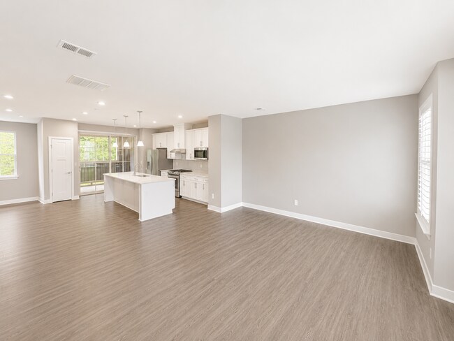 Building Photo - 12 Questover Dr