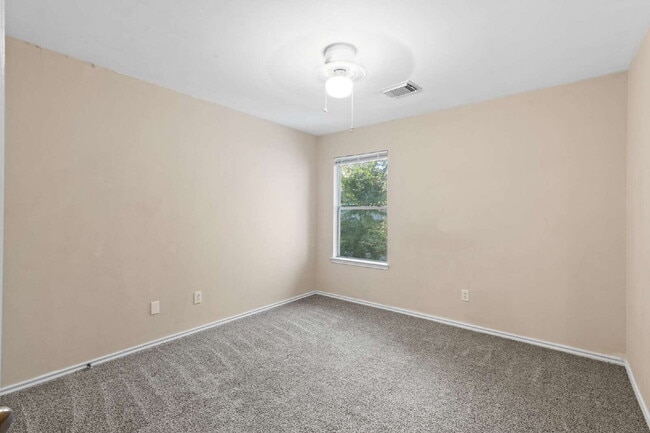 Building Photo - 51 Marble Rock Pl