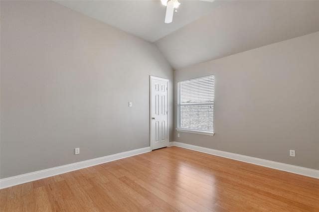 Building Photo - 2026 Camelot Dr
