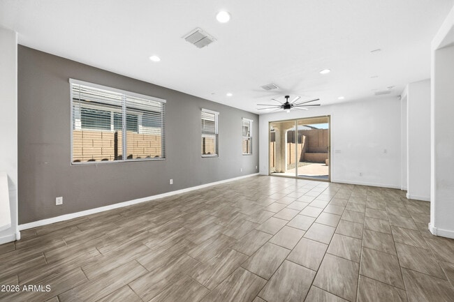 Building Photo - 1627 W Estes Way