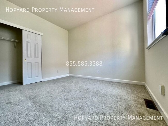 Building Photo - 416 St Emilion Ct