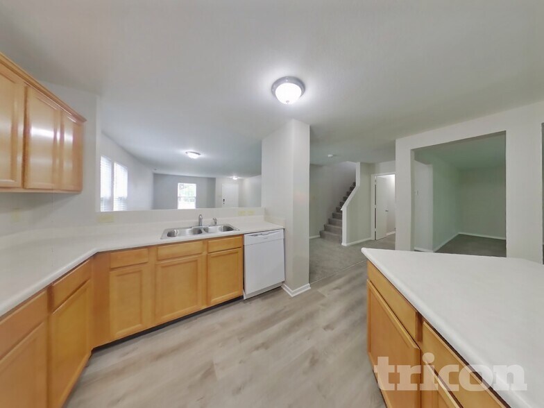 Building Photo - 1413 Bluestem Dr