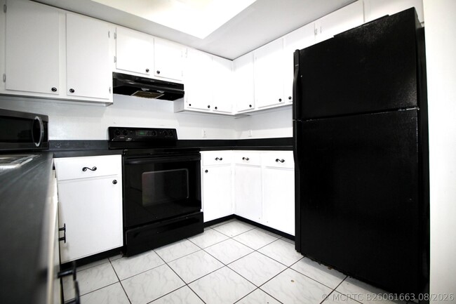 Building Photo - 6287 Scotch Pine Ln