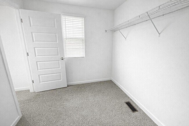 Building Photo - 2272 Barbera Dr